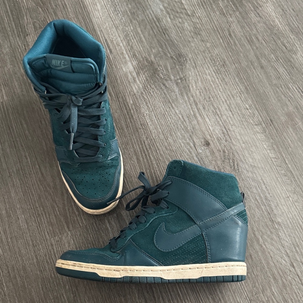 Nike Women's Teal High-Top Sneakers